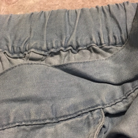 IMAN, 1X regular length, lightweight,pants, Straight leg. Faux pockets front - Picture 3 of 5